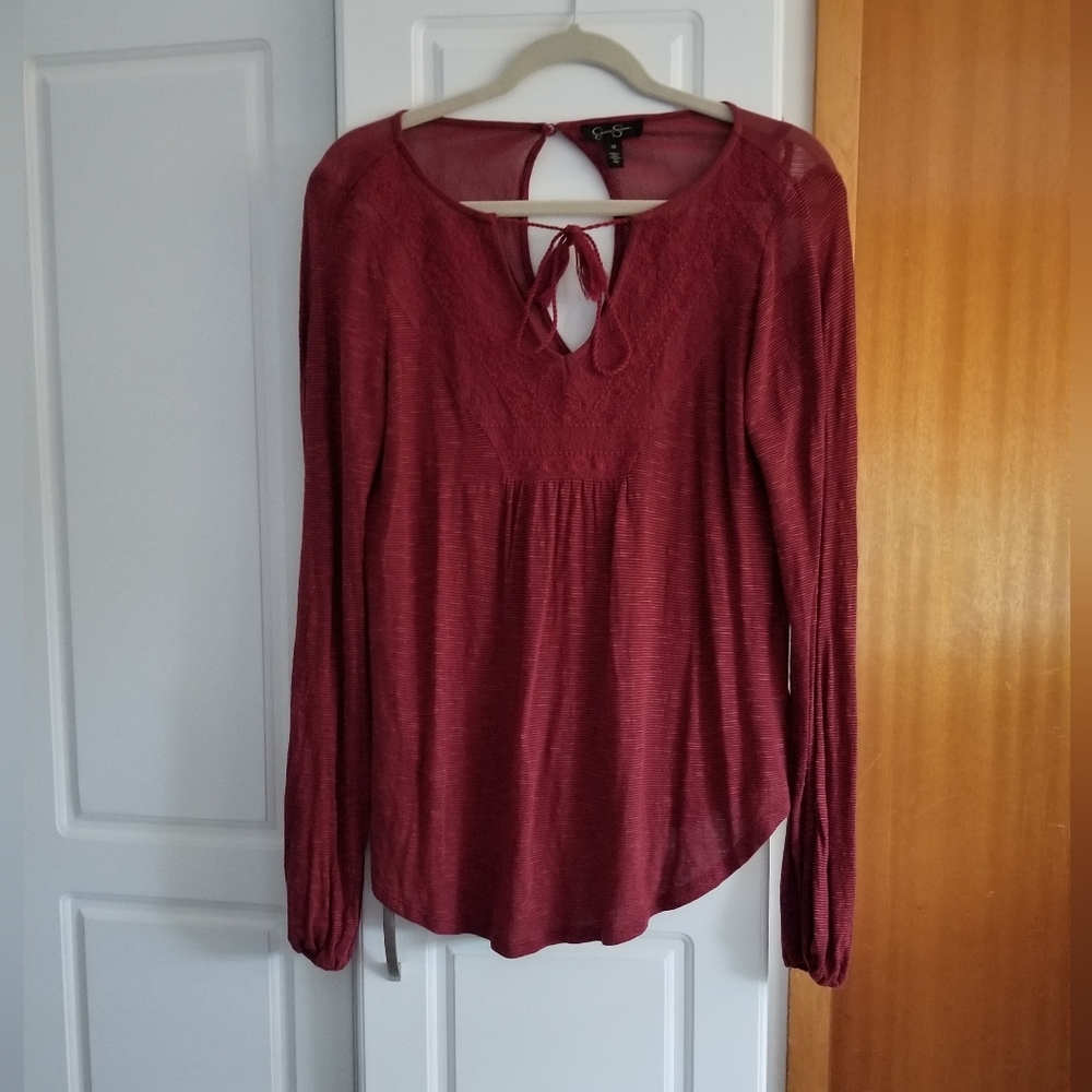 🍁🌺Jessica Simpson bohemian style v neck top with open sleeves